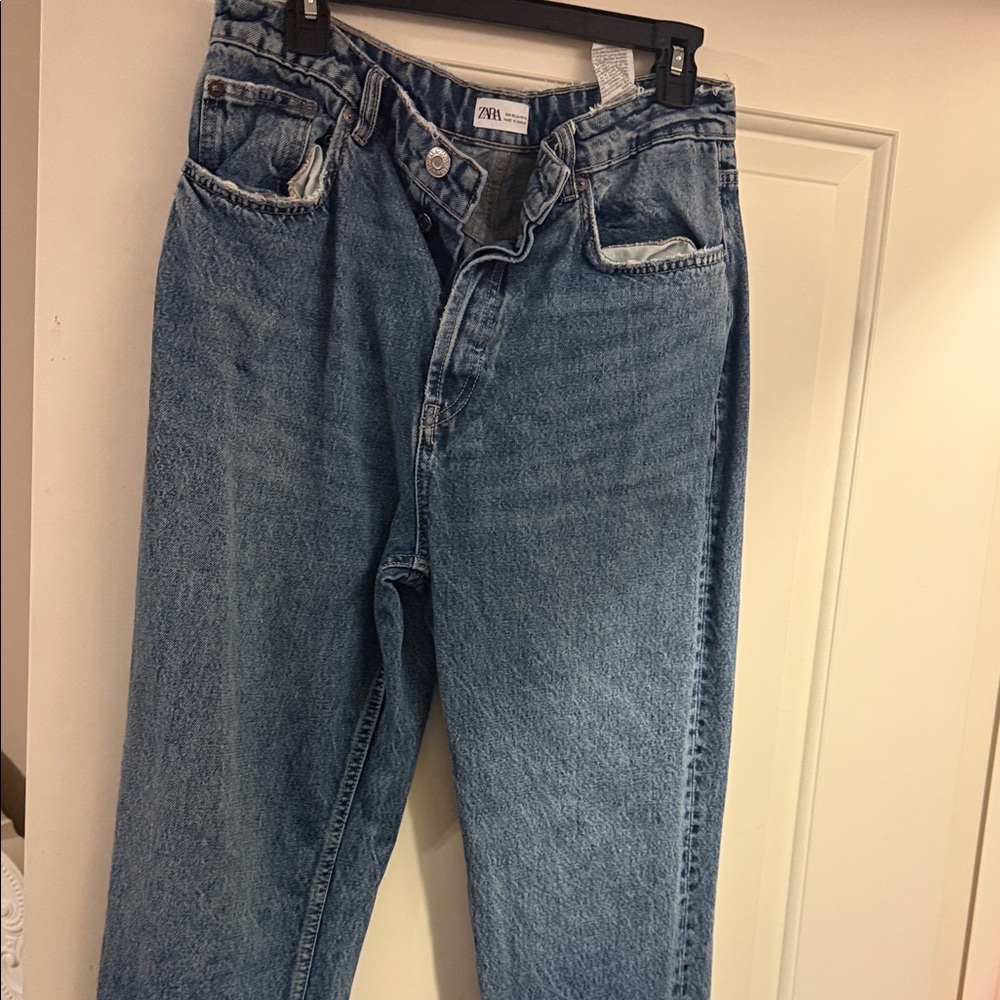 Zara Classic Blue Jeans